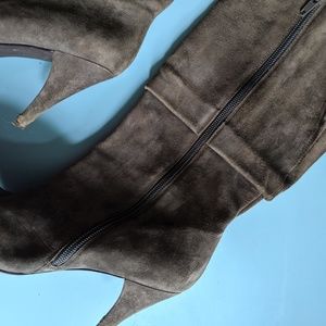 Suede Greige Boots
